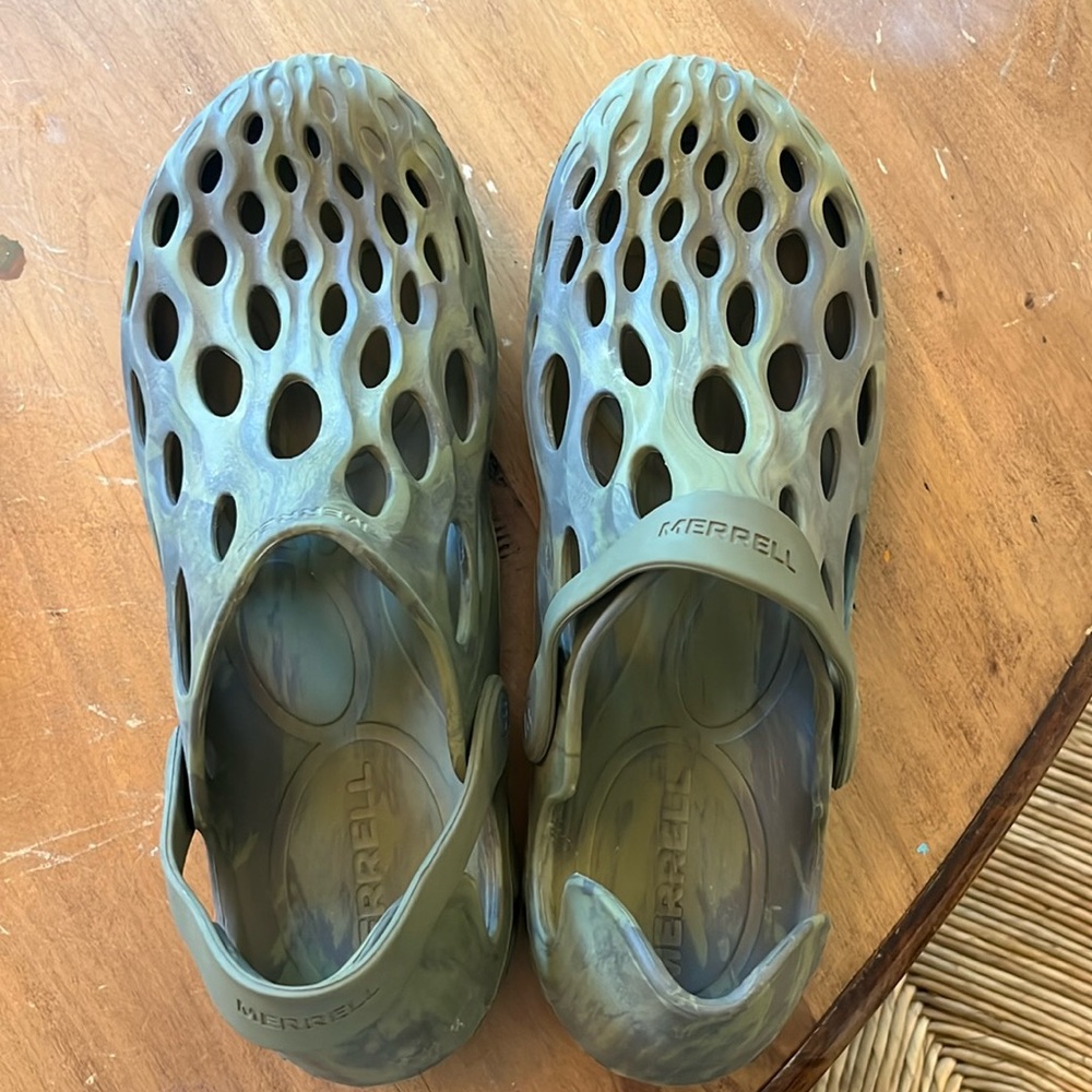 Men’s hydro moc size 13